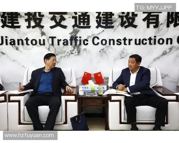 深度对话杨磊畅谈英雄联盟背后的故事与人生哲学