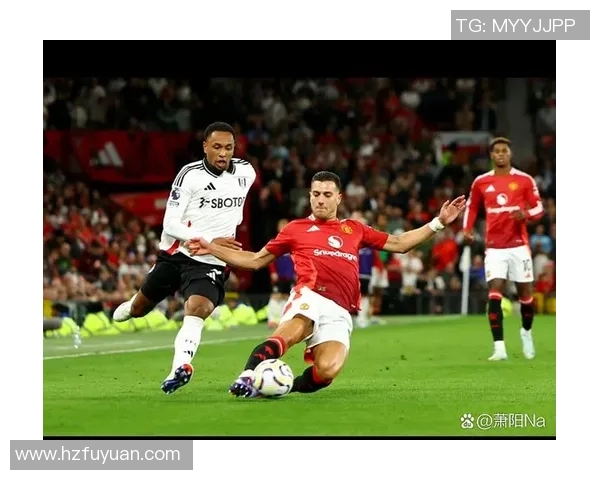 明天凌晨曼联对阵热刺的精彩对决值得期待球迷们的热情将再度燃起 明天凌晨曼联对阵热刺的精彩对决值得期待球迷们的热情将再度燃起